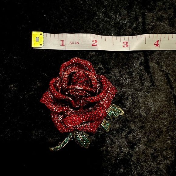 Rose Red Rhinestone Brooch - Picture 3 of 4